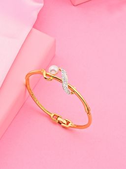 Estele - Gold Plated Charming Designer Bracelet with Pearl for Women